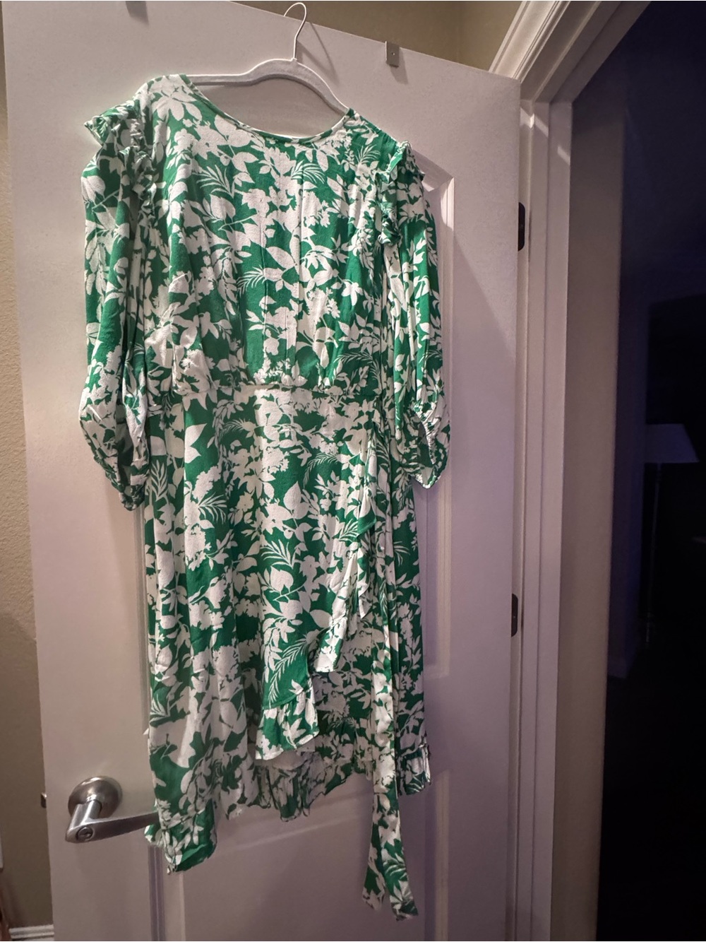Ann Taylor Green and White Floral Midi Dress